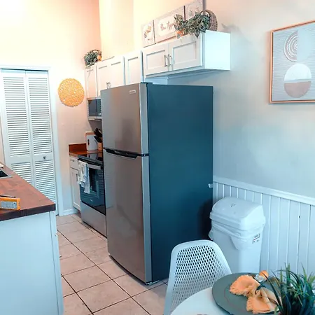 Gainesville Charm- Cozy, Comfortable, Convenient Exterior photo